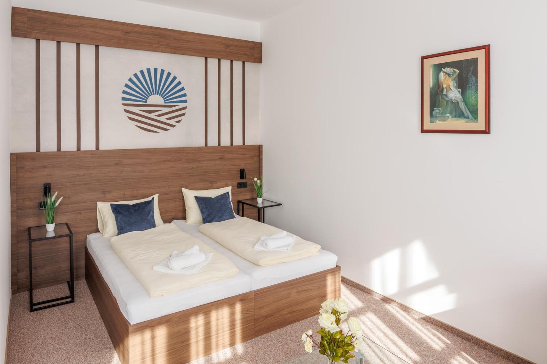 100 Eves Fogado Bed & Breakfast Szatymaz Dış mekan fotoğraf