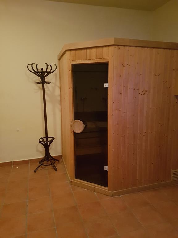 100 Eves Fogado Bed & Breakfast Szatymaz Dış mekan fotoğraf